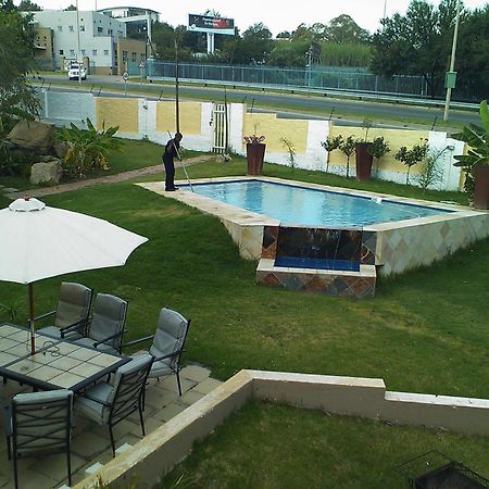 Villa Via Hotel Midrand Exterior foto